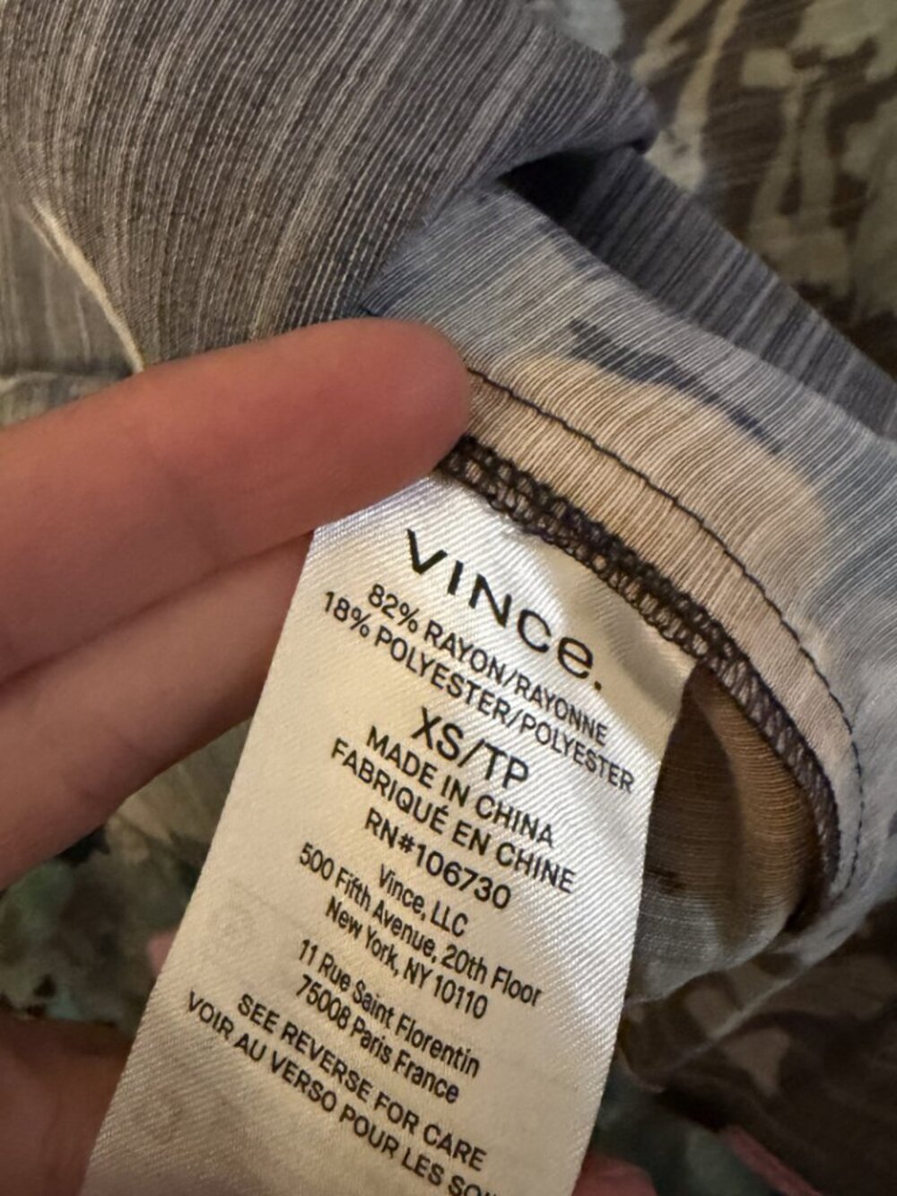 Vince xs Painted Bouquet Smocked-Waist Midi Skirt - Picture 5 of 6